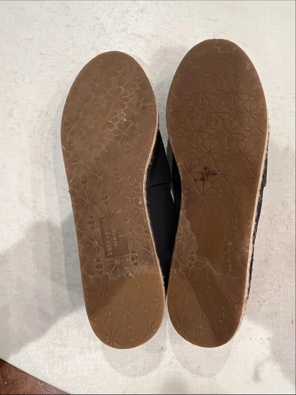 Kate Spade Navy Canvas Espadrilles with Heart Crab Accent patches. GUC!